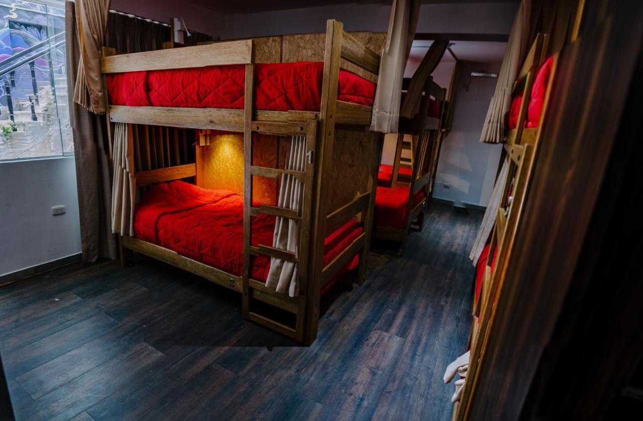 Cama en habitación compartida mixta de 10 camas